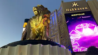 Las Vegas Strip LIVE Exploring Friday Night (August 20, 2021)