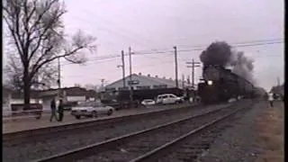 Union Pacific Challenger 3985 steams through Bearden, Arkansas