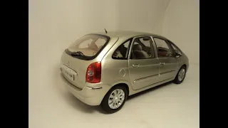 Miniatuta Citroën Xsara Picasso 1/18