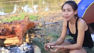 Roast pork pig and cooking pig, Primitive Technology with Survival Skills