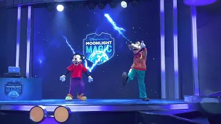 Goofy and Max A Goofy Movie Eye To Eye Live at 2022 Moonlight Magic