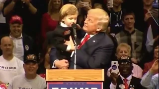 Ребенок сказал Трампу правду, что он о нем думает - Donald Trump Brings Kid On Stage