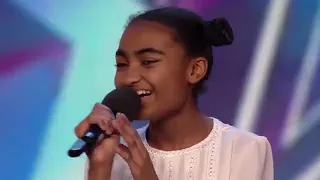 طفلة سودانية تبدع في برنامج المواهب البريطاني وتنتزع دموع الجمهور ولجنة التحكيم بجمال وعذوبة صوتها