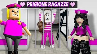 SCAPPO DA UNA PRIGIONE SOLO PER RAGAZZE SU ROBLOX!