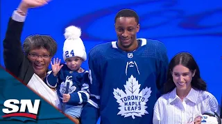 Maple Leafs Honour Wayne Simmonds For Reaching 1000 NHL Games Milestone