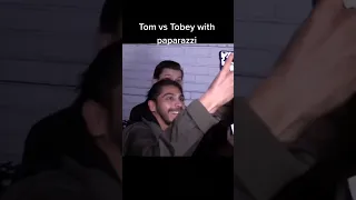 Tom Holland VS Tobey Maguire with paparazzi😯😂Tobey always look mad😡Tom Holland trying to not get mad