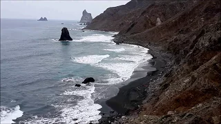 Playa de Benijo или пляж рядом с деревушкой Бенихо. Таганана. Тенерифе.