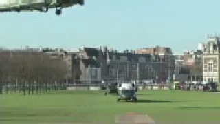 President Obama visits Rijksmuseum with Dutch PM, security ahead of summit