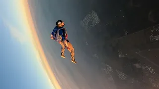 Skydiving - Tracking jump