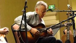 Tommy Emmanuel CAAS 2011 - "One Christmas Night" Christmas in July