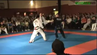 Taekwondo vs Kickboxing