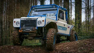 Land Rover Defender V8 - Pure Sound - OffRoad