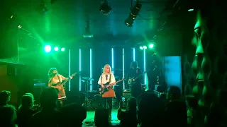 Jaanat : Viilee yö (live @ Kuudes linja, Helsinki 13.4.2024)