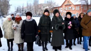 Лутугино, ЛНР   песенный флешмоб 17 12 2016