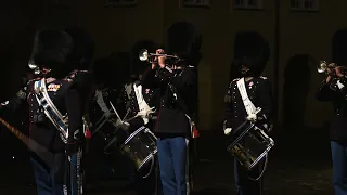 Opvisningsprogram på Hærens Officerskole - Livgardens Tambourkorps