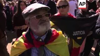 Large protest in Spain at release of ETA prisoners