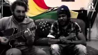 Reggae.fr Unplugged avec Yaniss Odua "Rouge Jaune Vert"  EXCLUSIF !