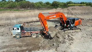 Hitachi Excavator zaxis 350H Loading Dump Trucks