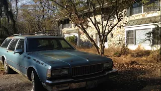 Sad Abandoned House w/ EVERYTHING LEFT BEHIND, CARS LEFT out front