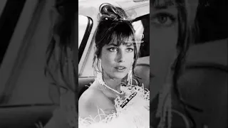 Morre a cantora Jane Birkin de "Je t'aime... moi non plus", aos 76 anos, em Paris.