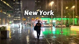 Walking In Heavy Rainstorm In New York At Night - Umbrella Rain Sounds Asmr And Traffic Sounds