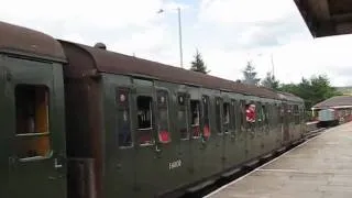 1305 (207202) Leaves Rawtenstall