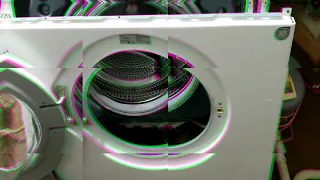 LG washing machine. Opening. The reason for the puddles under the leg.
