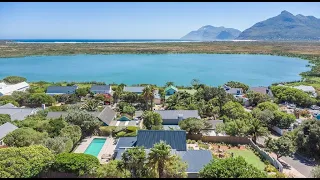 IMMACULATE HOME IN PICTURESQUE IMHOFFS GIFT, KOMMETJIE - R4 795 000