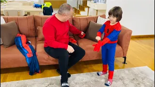 Fatih Selim’in yeni Spiderman kostümü.Eski ve yeni kostümü denedik.Hangi Maske güzel?