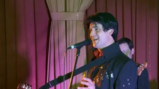 ELVIS TRIBUTE - Kevin Doyle sings In the Getto