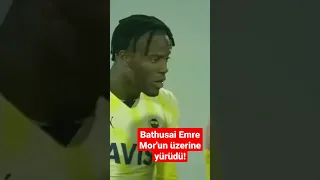 Michy Batshuayi Emre Mor'un üzerine yürüdü. Batushai Emre mor kavgası