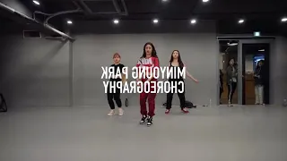 Taki taki 1 million dance studio mirrored