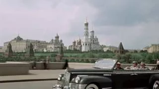 На шикарном такси-кабриолете ЗИС-110 по Москве, 1954 г.