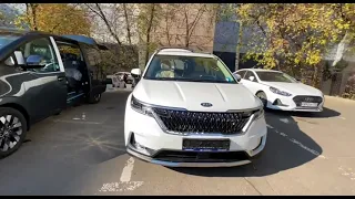 Kia Carnival или Hyundai Staria, обзор