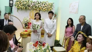 Đám cưới diễn viên Anh Tài - Vũ Ngọc Ánh: Lễ rước dâu rộn tiếng cười với dàn bưng quả toàn sao