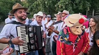 Folia de Reis do Xodozinho com Luiz Otaviano embaixando.