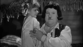 Stan Laurel sings in "The Bohemian Girl" movie