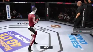 PS4 UFC2 - Игровой баг, соперника выкинуло за ринг!