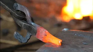 blacksmith ~ making a bundiya grating