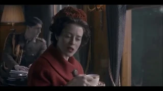 The Crown 2x05 - Philip makes fun of Elizabeth's hair