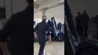 Lando collects his NEW McLaren 765LT Spider!