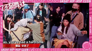 Cheng Xiao rushed from the hospital because he was worried about the team members