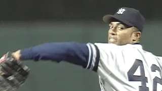 Mo throws a scoreless 7th, 8th in 1996 ALCS Game 4