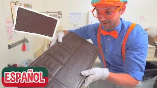 Blippi visita una fábrica de chocolates - Blippi Españo | Aprende Colores y Objetos