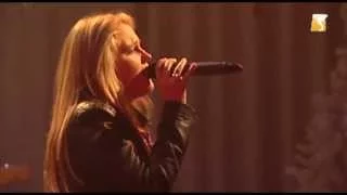 Missie-X-Mas 2014 - Laura van den Elzen - sings Anouk