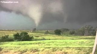 Evolution of the world-record EF-5 El Reno, Oklahoma tornado on May 31, 2013