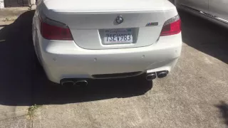 BMW M5 with a V10 Engine - S85 engine revving it up!!