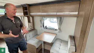 Tour around the Coachman VIP 520 - 2019 model with Broadlane's Gary!