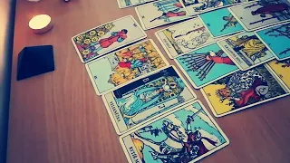 Všetky znamenia: Čo si o sebe myslíte? - Tarot Júl 2018