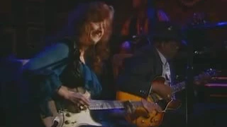 John Lee Hooker and Bonnie Raitt play  I'm In The Mood